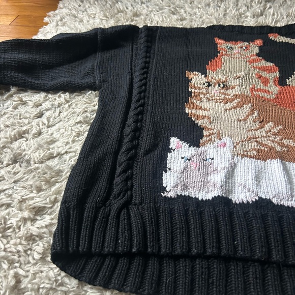 Vintage 1980s Susan Vale hand knit pullover crewneck sweater. - Picture 5 of 10